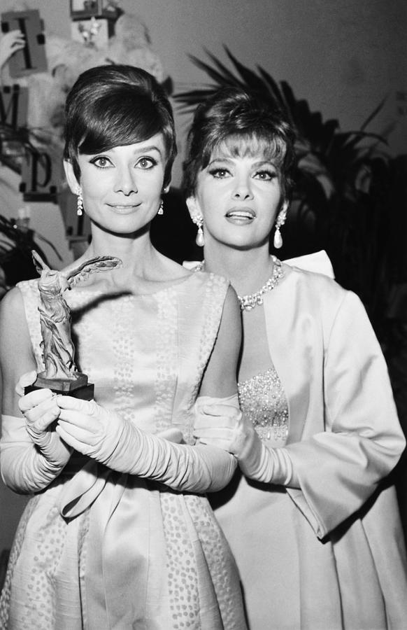 Paris, Audrey Hepburn And Gina Photograph by Keystone-france