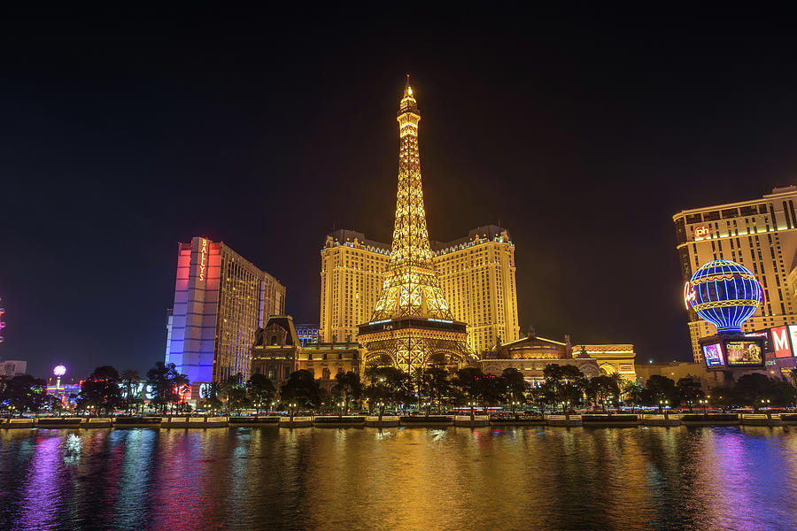 Paris Las Vegas Hotel and Casino at night Photograph by Miroslav Liska ...