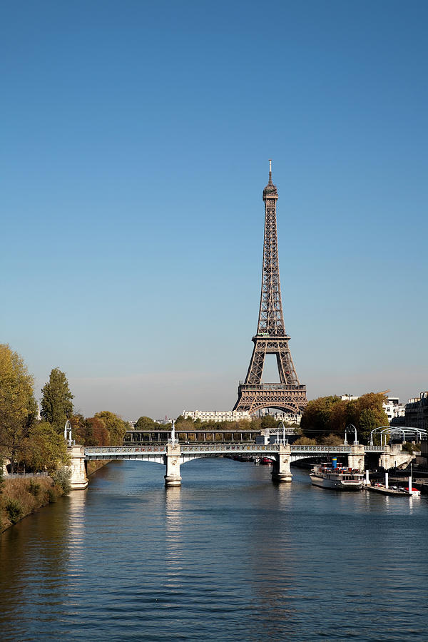 Paris On A Clear Day Photograph by Carterdayne