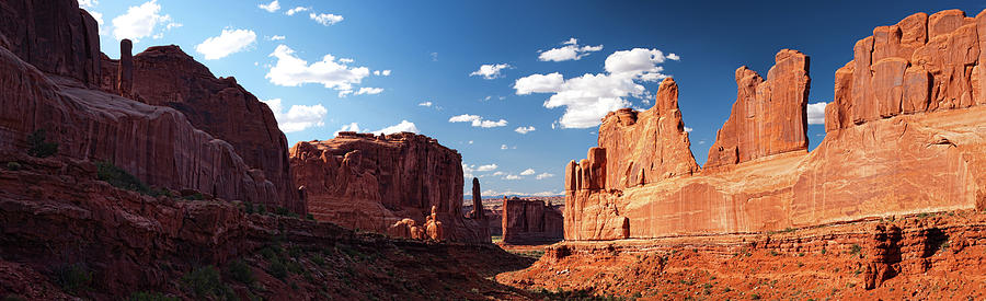 Park Avenue Panoramic In Arches N.p Photograph by Jimkruger