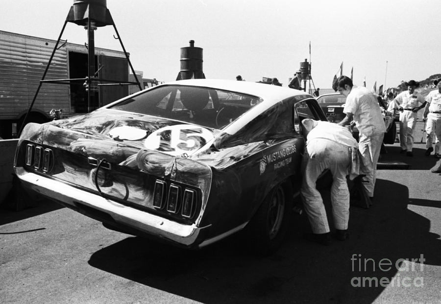 Parnelli Jones in pits Photograph by Dave Allen