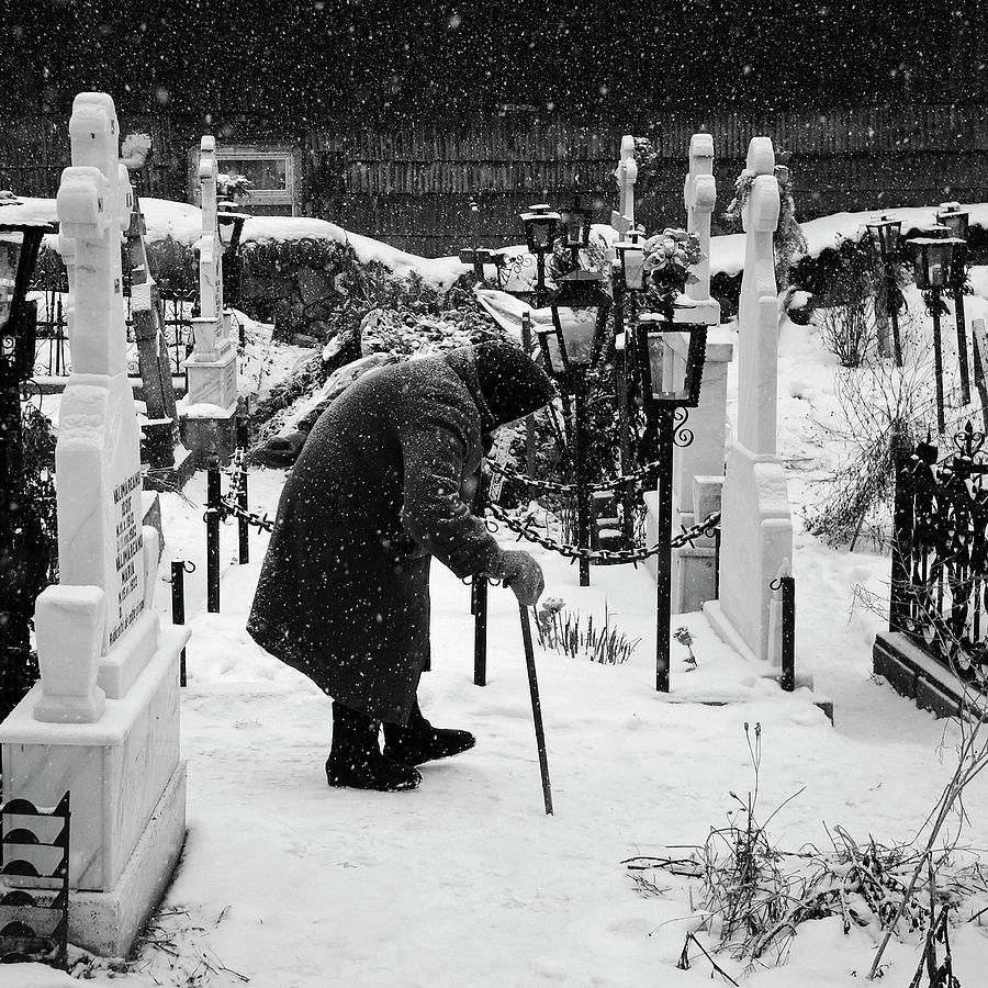 Black And White Photograph - Pasi Tacuti (silent Steps) by Vlad Dumitrescu