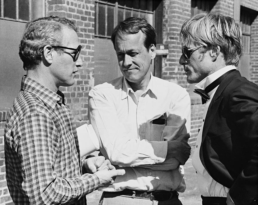 PAUL NEWMAN , ROBERT REDFORD and GEORGE ROY HILL in THE STING -1973-. Photograph by Album