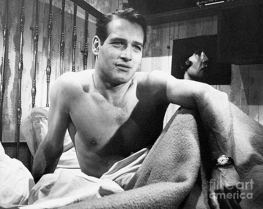 Paul Newman In Bed Photograph by Bettmann