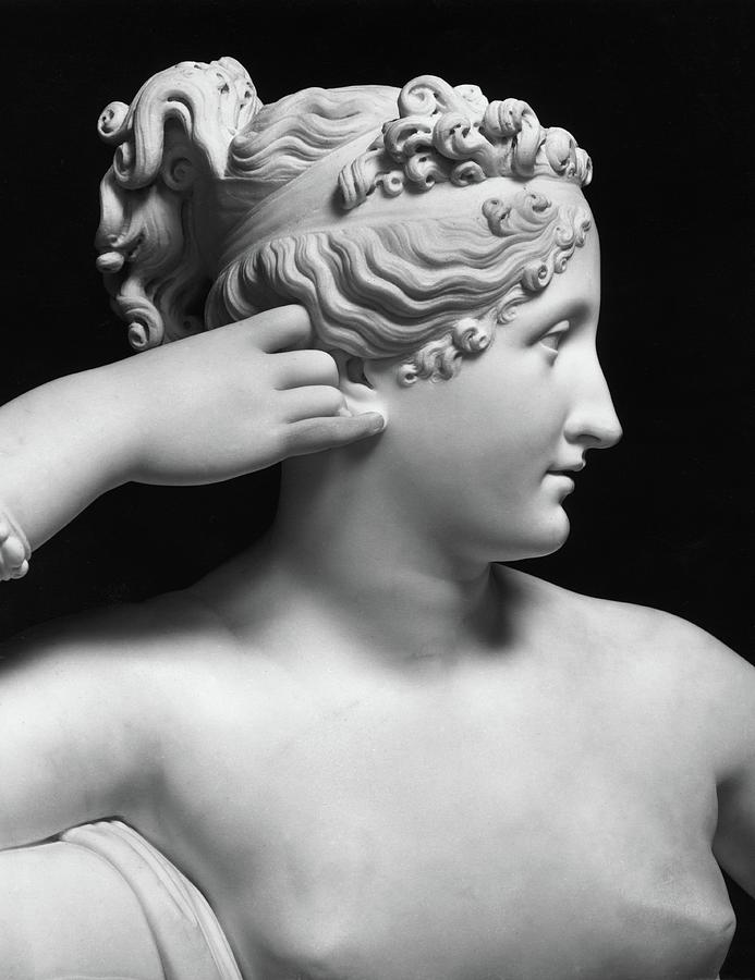 Pauline Bonaparte, Princess Borghese As Venus Triumphant Photograph by Antonio Canova