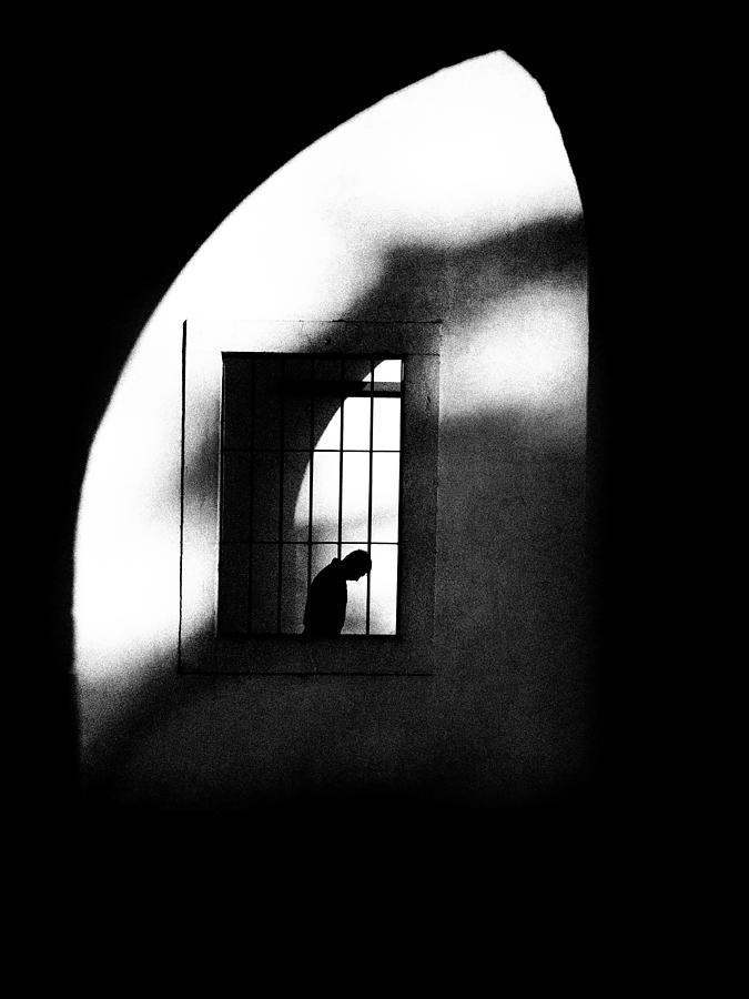 Ombre Photograph - Paure by Massimo Della Latta