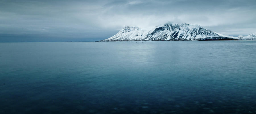 Peaceful Ocean Photograph by Geinis