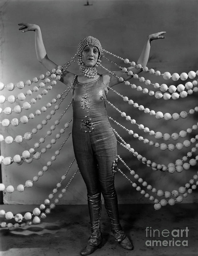 Pearl Girl From Ballet Of Jewels Photograph by Bettmann