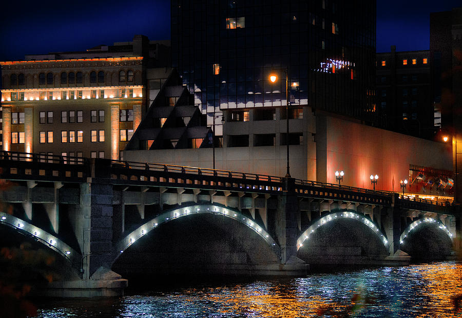 Pearl Street Bridge Grand Rapids  Photograph by Evie Carrier