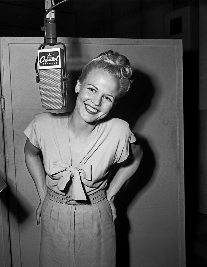 Peggy Lee Photograph by Michael Ochs Archives