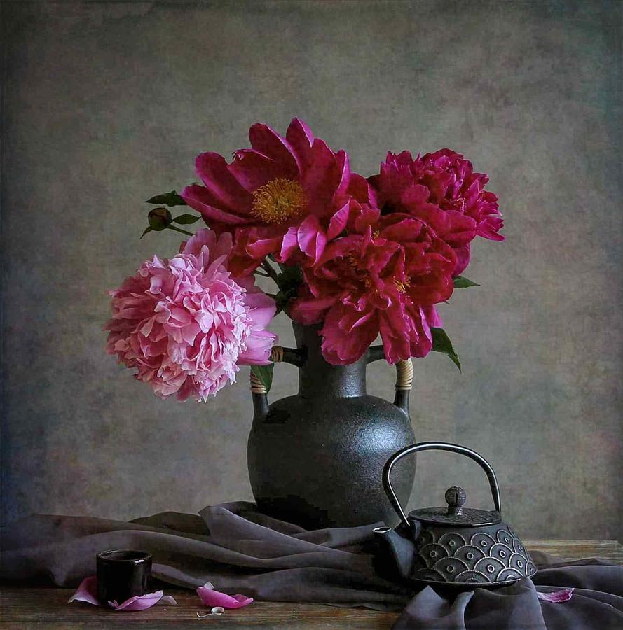 Flower Photograph - Peony Tea by Fangping Zhou