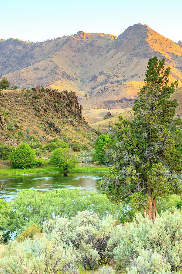 Copy Space Photograph - People Fly Fishing, Lower Deschutes by Stuart Westmorland