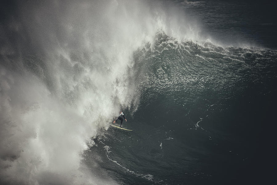 Perfect Swell Photograph by Osmel