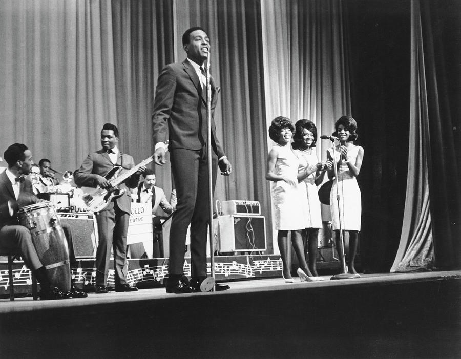 Marvin Gaye Photograph - Performing At The Apollo With Martha & by Michael Ochs Archives