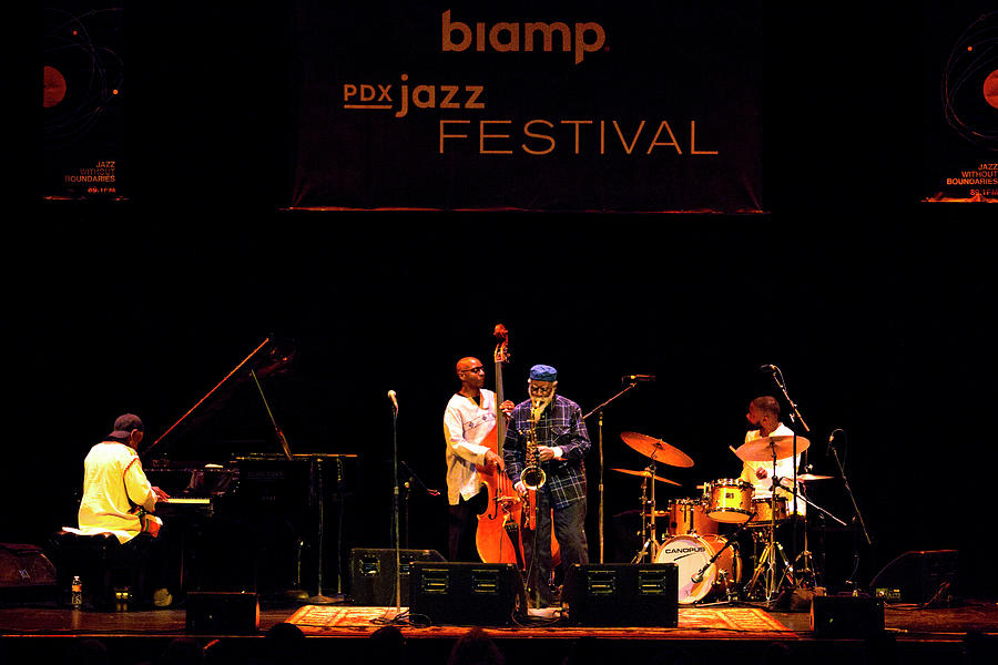 PHAROAH SANDERS by Lee Santa PHAROAH SANDERS by Lee Santa