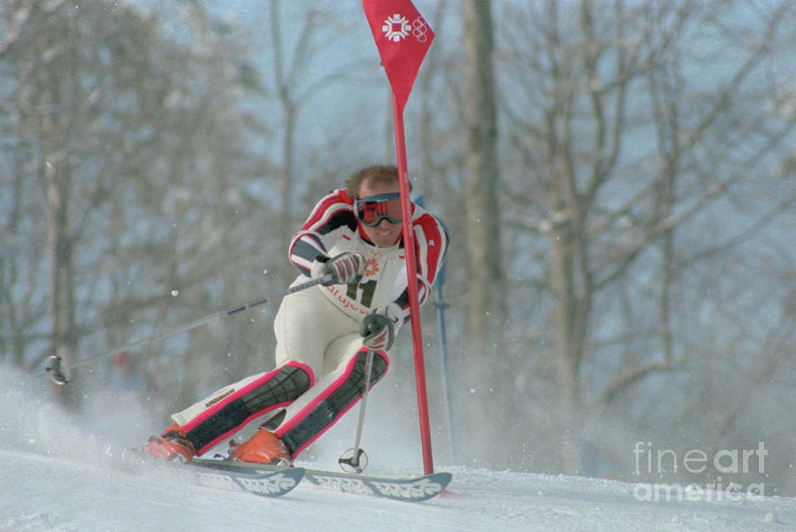 Phil Mahre Skiing In Olympics Photograph by Bettmann