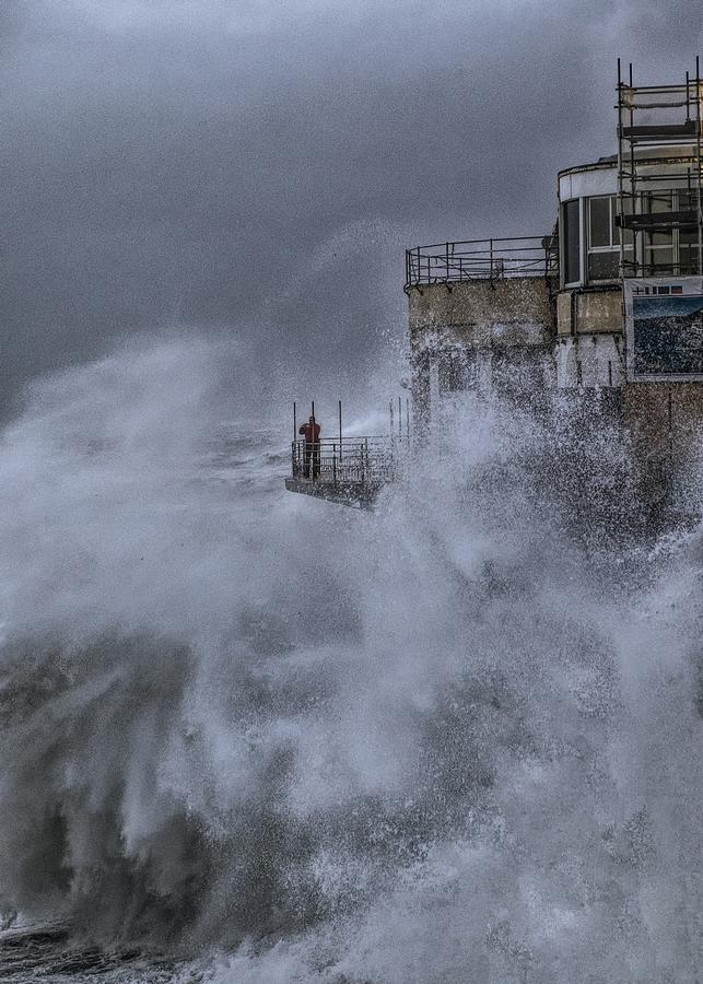 Nervi Photograph - Photo In The Sea Wave by Roberto Zanleone