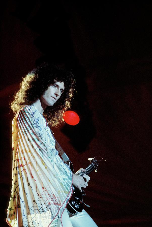 Music Photograph - Photo Of Brian May And Queen by Andrew Putler
