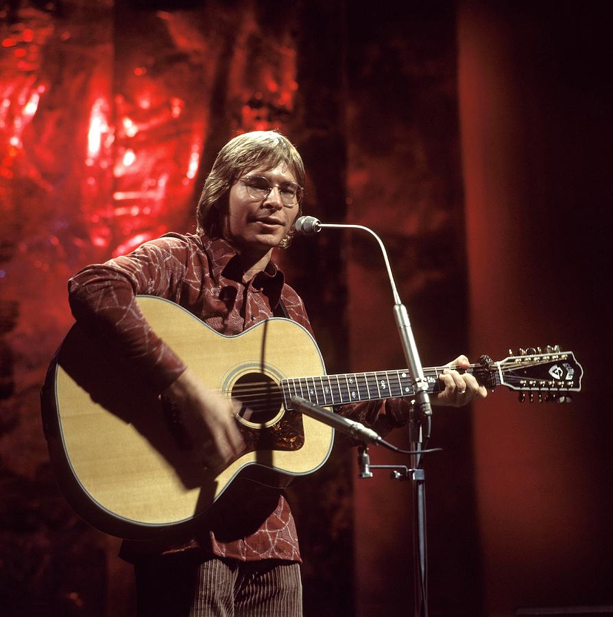 Photo Of John Denver Photograph by Tony Russell