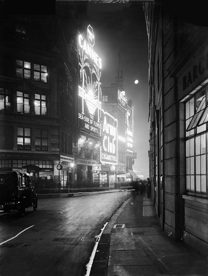 Piccadilly Circus Photograph by Topical Press Agency Piccadilly Circus Photograph by Topical Press Agency