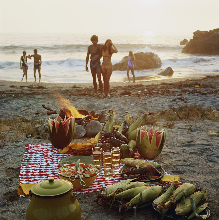 Picnic On Beach Photograph by Tom Kelley Archive