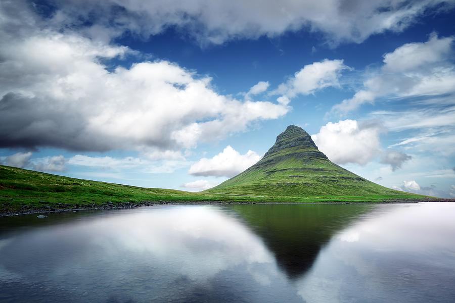 Nature Photograph - Picturesque Landscape With Kirkjufell by Ivan Kmit