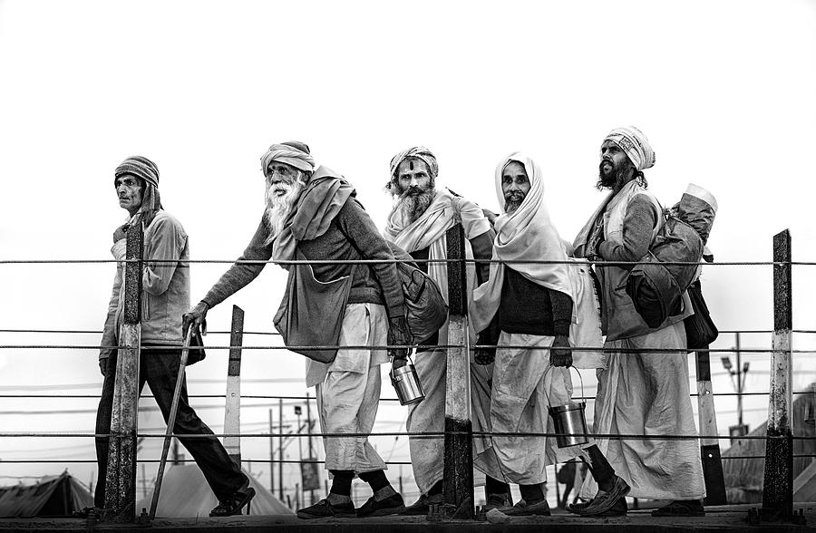 Pilgrims Walking To Kumbh Mela Photograph by Giovanni Cavalli