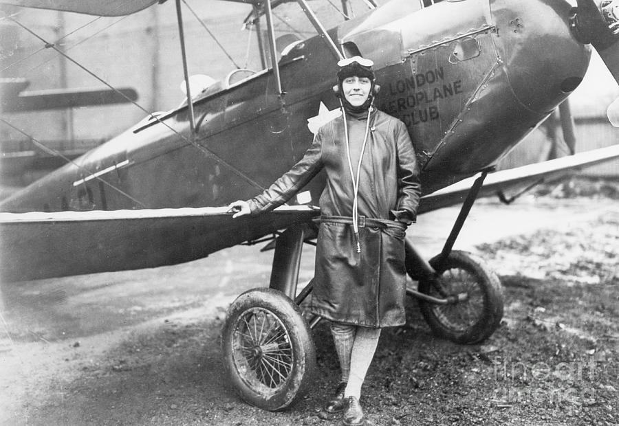 Pilot Amy Johnson Standing Photograph by Bettmann