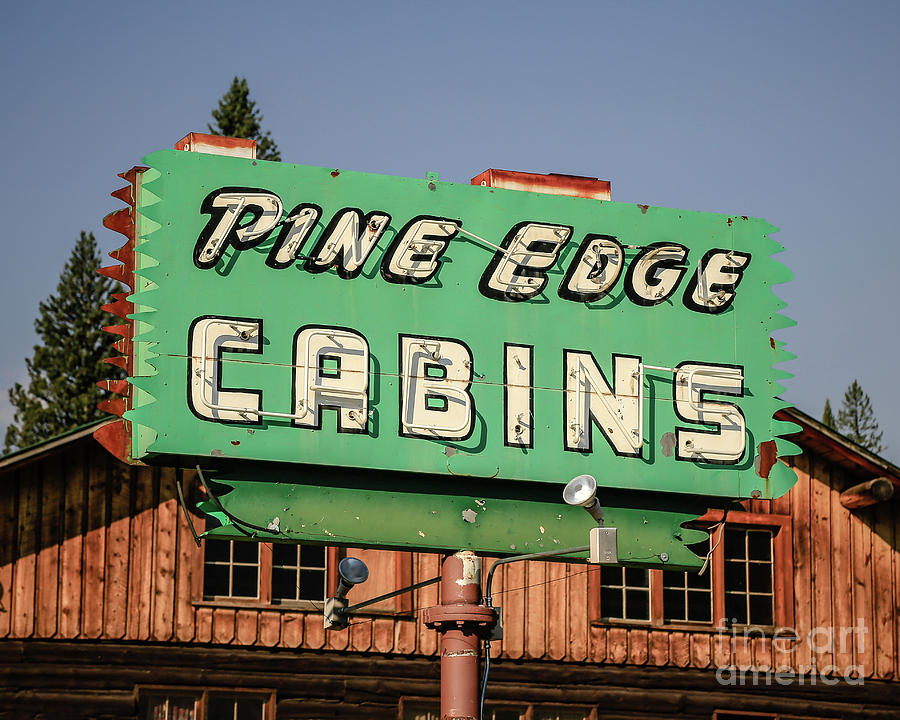 Pine Edge Cabins Neon Sign Photograph by Edward Fielding