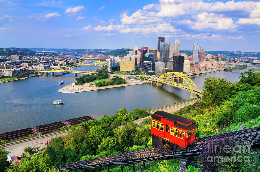 Pittsburgh Pennsylvania Skyline Photograph by Seanpavonephoto