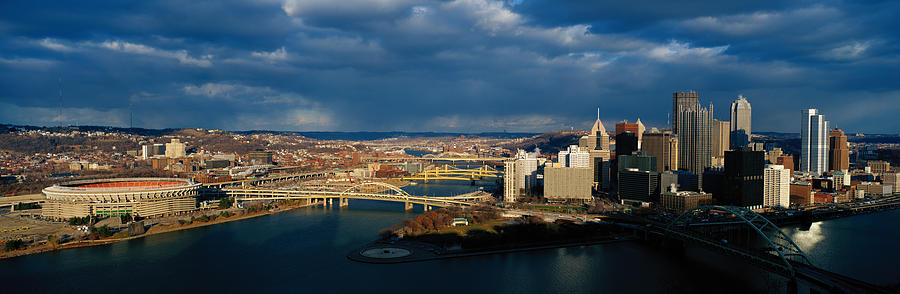 Pittsburgh Skyline, Pennsylvania Photograph by Jeremy Woodhouse