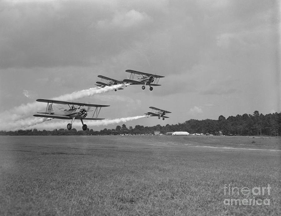 Planes Spraying For Mosquitos Photograph by Bettmann