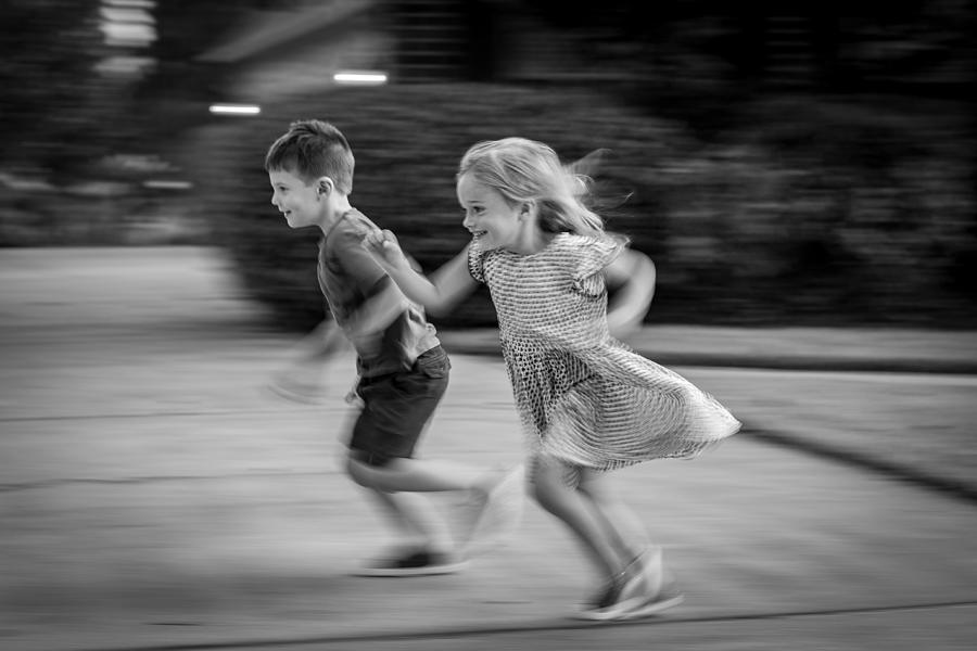 Action Photograph - Play Time by Olivier Catherine