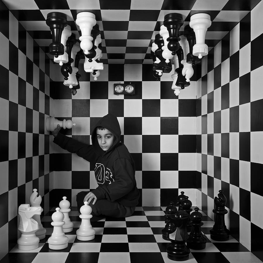 Chess Photograph - Playing With Deep Thinking by E.amer