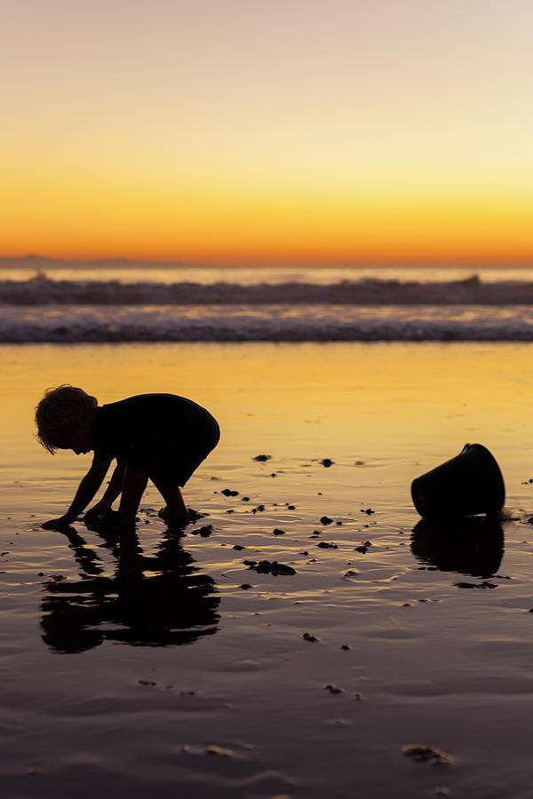 Ocean Photograph - Playtime Ending by Chris Moyer