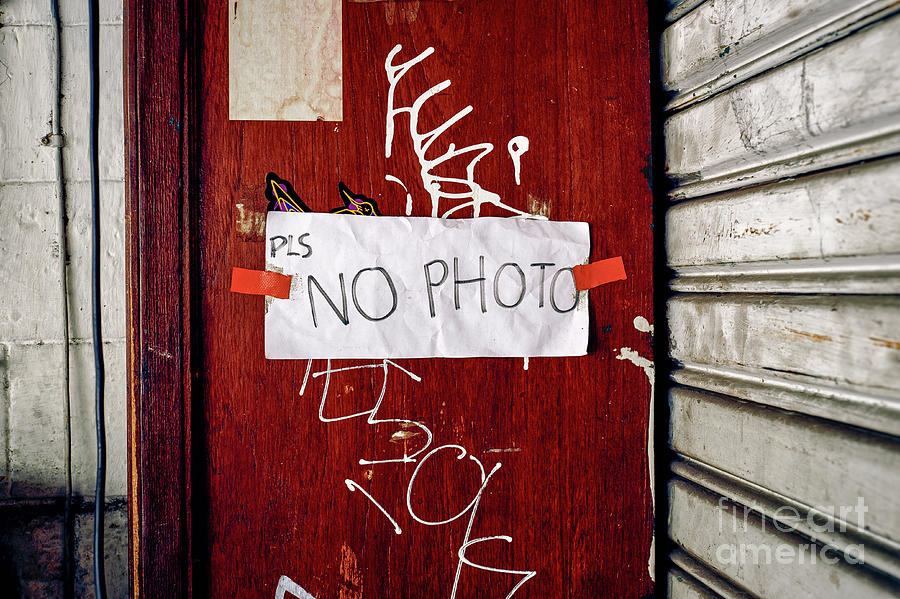 Pls No Photo by Dean Harte Pls No Photo by Dean Harte