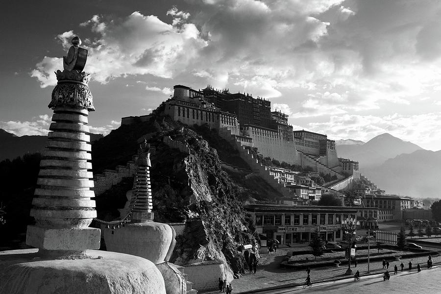 Podalagon - Tibet Photograph by Mikael Sacchi