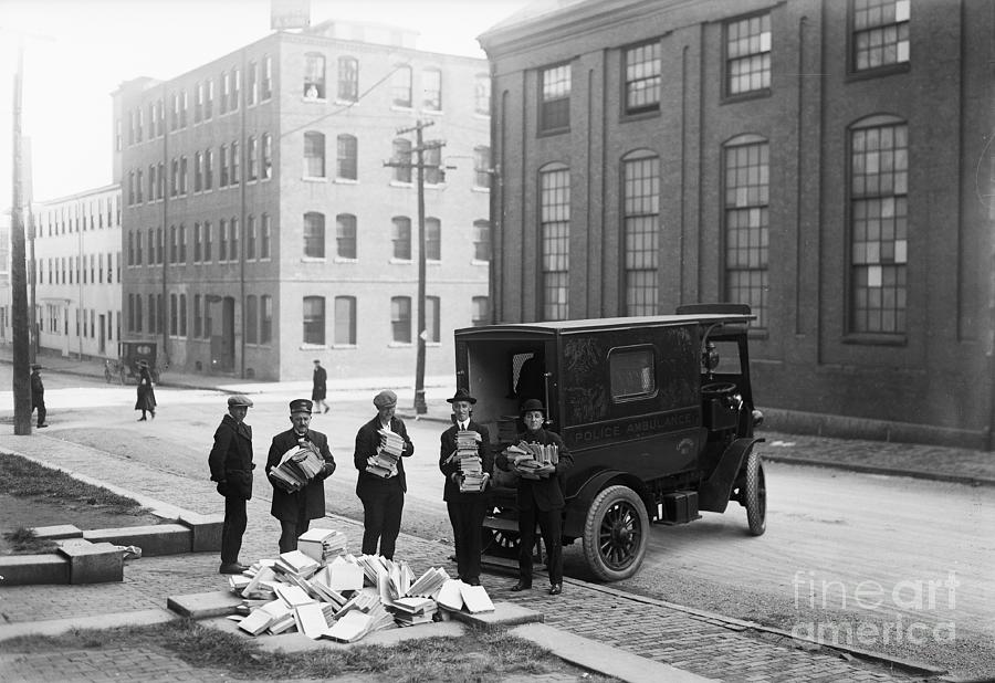 Police Load Van With Communist Photograph by Bettmann Police Load Van With Communist Photograph by Bettmann