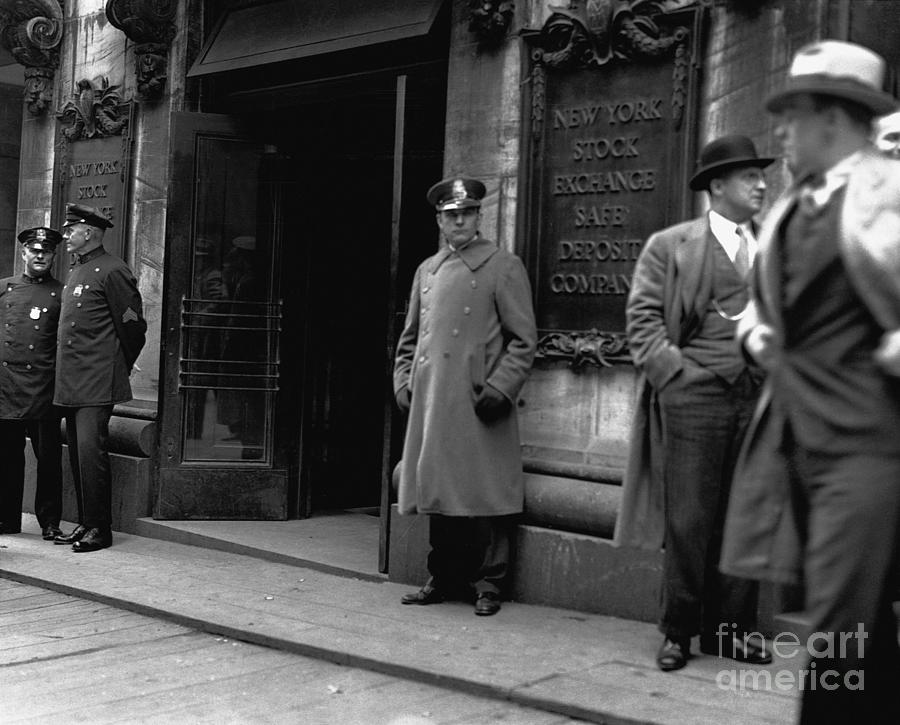 Police Outside Stock Exchange In 1929 Photograph by Bettmann