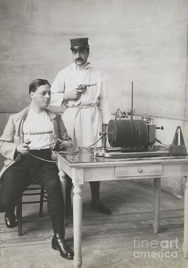 Police Testing Prisoner On Lie Detector by Bettmann