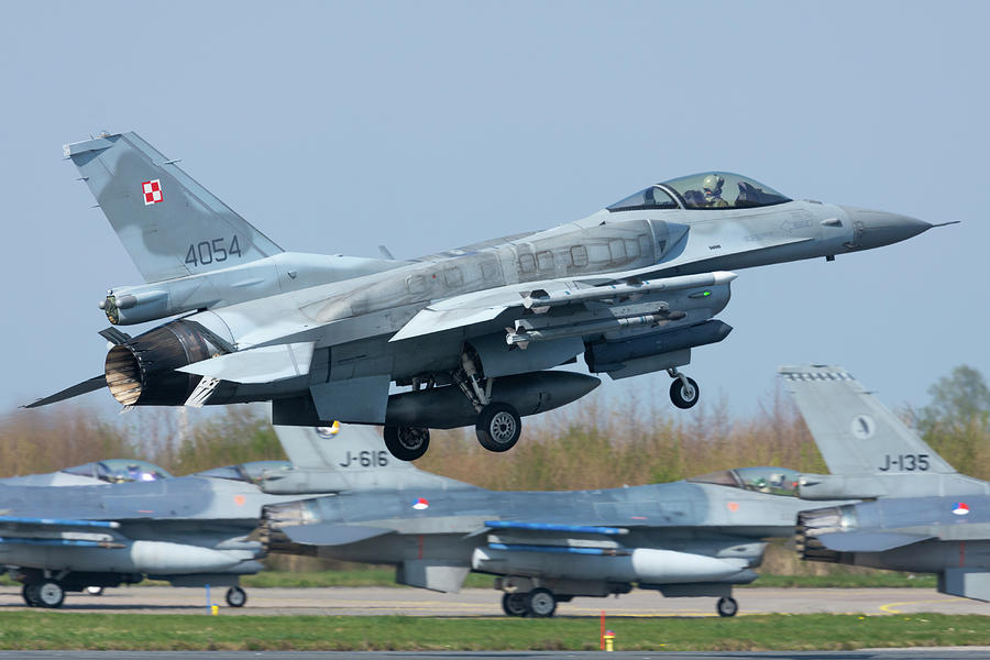 Polish Air Force F-16c Landing Photograph by Simone Marcato - Fine Art ...