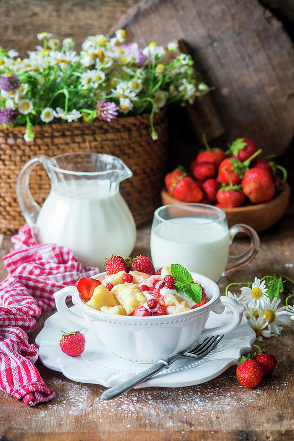 Polish Dish Leniwe Wareniki - Cottage Cheese Dumplings With Strawberries Photograph by Irina Meliukh