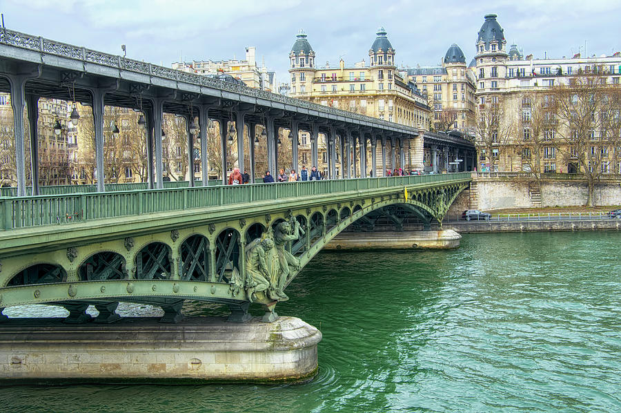 Pont De Bir Hakeim And Seine Photograph by Cora Niele - Pixels