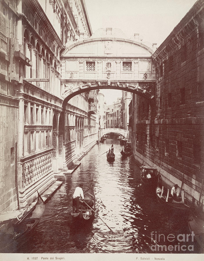 Ponte Dei Sospiri In Venice Photograph by Bettmann