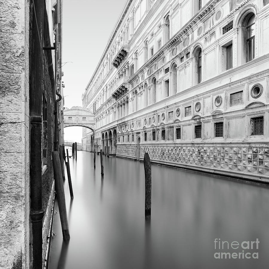 Ponte Dei Sospiri, Venice, Italy Photograph by Ronny Behnert