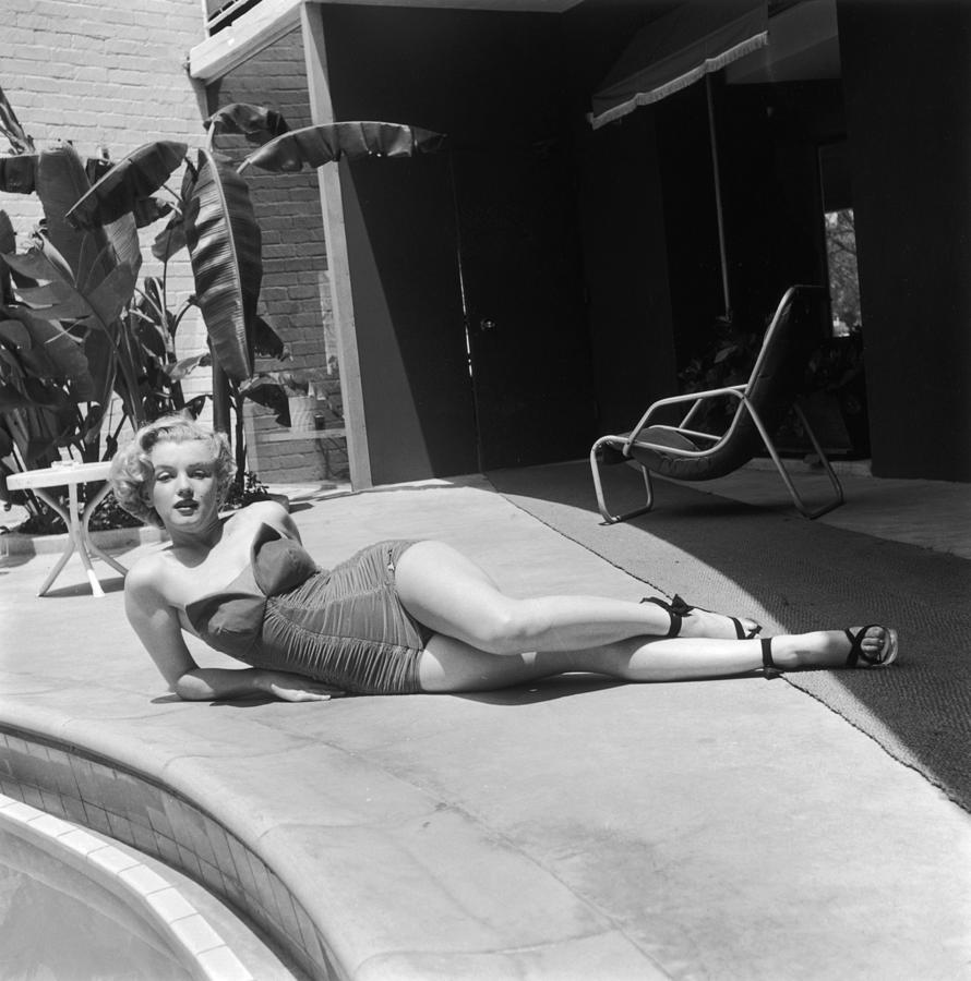 Poolside Star Photograph by Hulton Archive