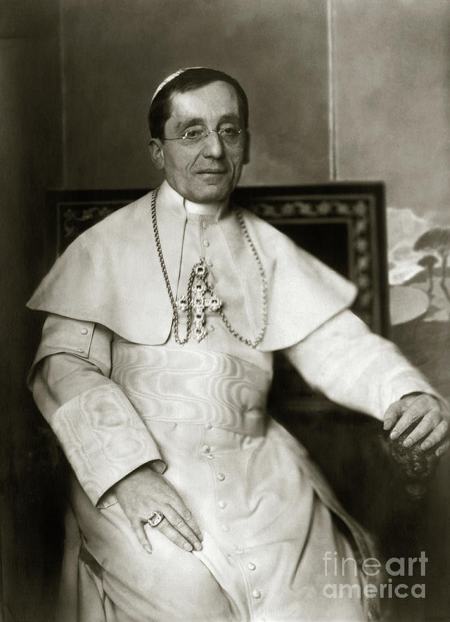Pope Benedict Xv Photograph by Bettmann