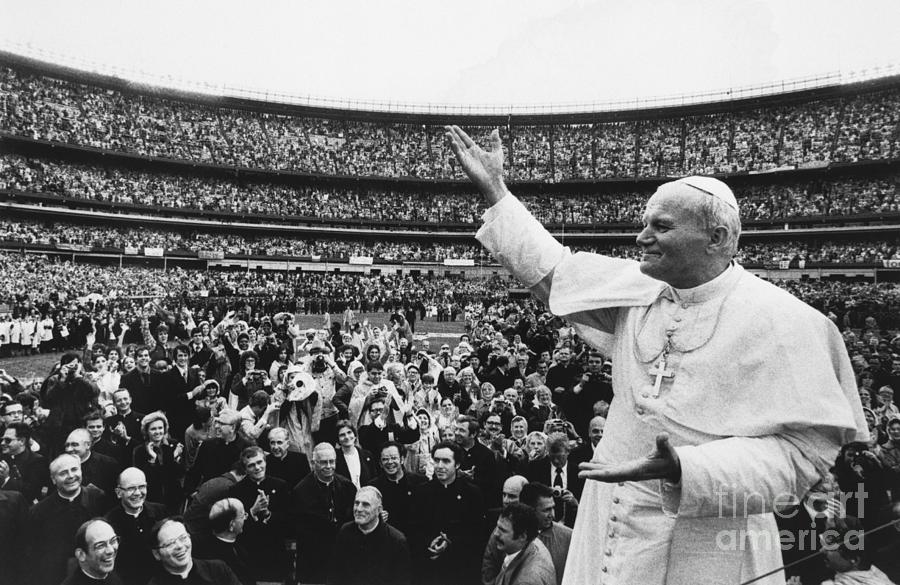 Pope John Paul II Acknowledges Crowd Photograph by Bettmann