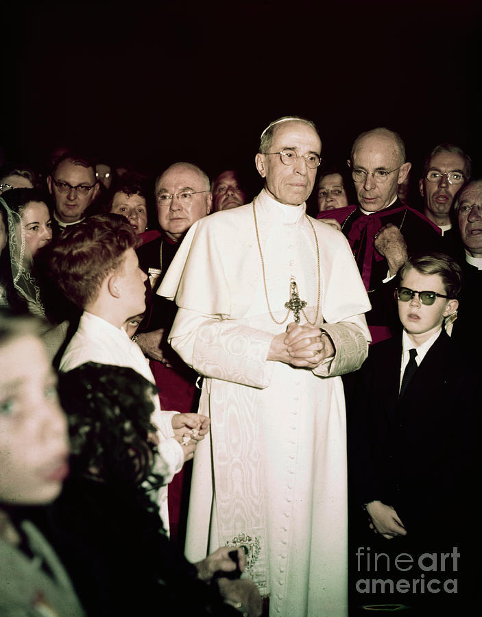 Pope Pius With Religious Leaders Photograph by Bettmann
