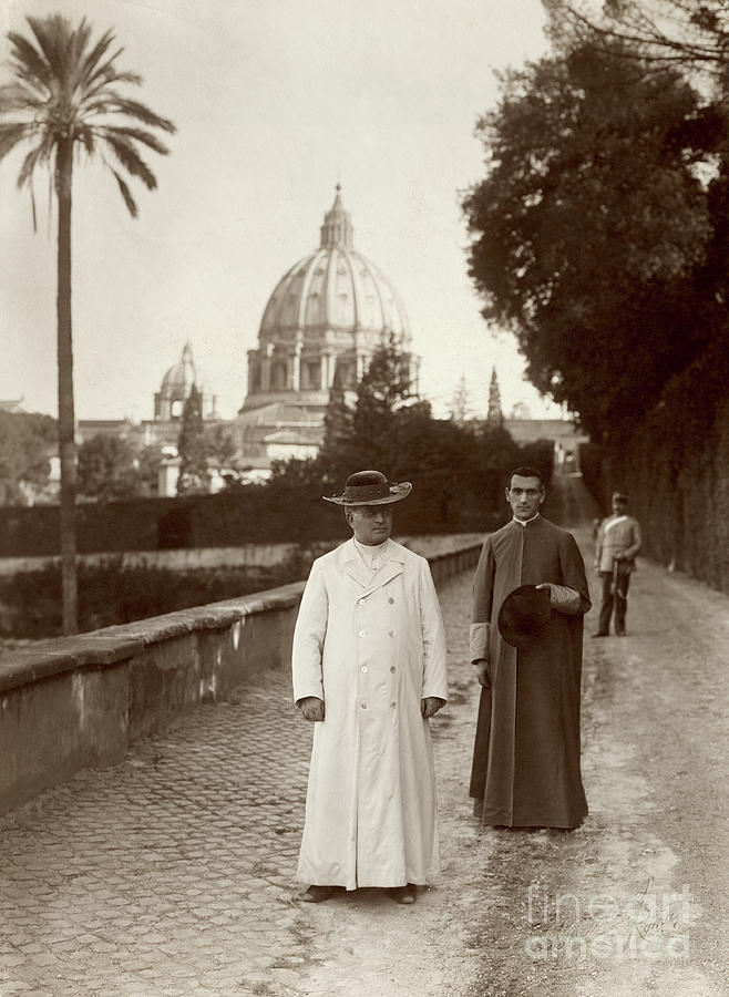 Pope Pius Xi Near Vatican Photograph by Bettmann